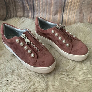 Steve Madden Lynn slip on shoes size 6.5